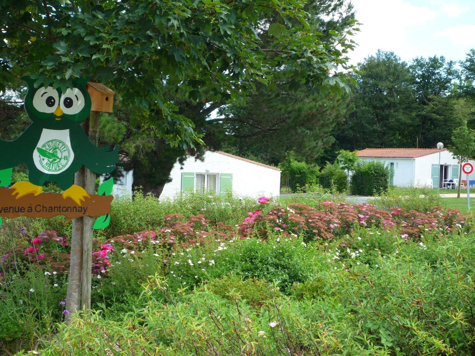 Village Vacances De Шантоне Екстериор снимка